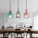 Moderne Pendelleuchte aus Glas für elegante Inneneinrichtung