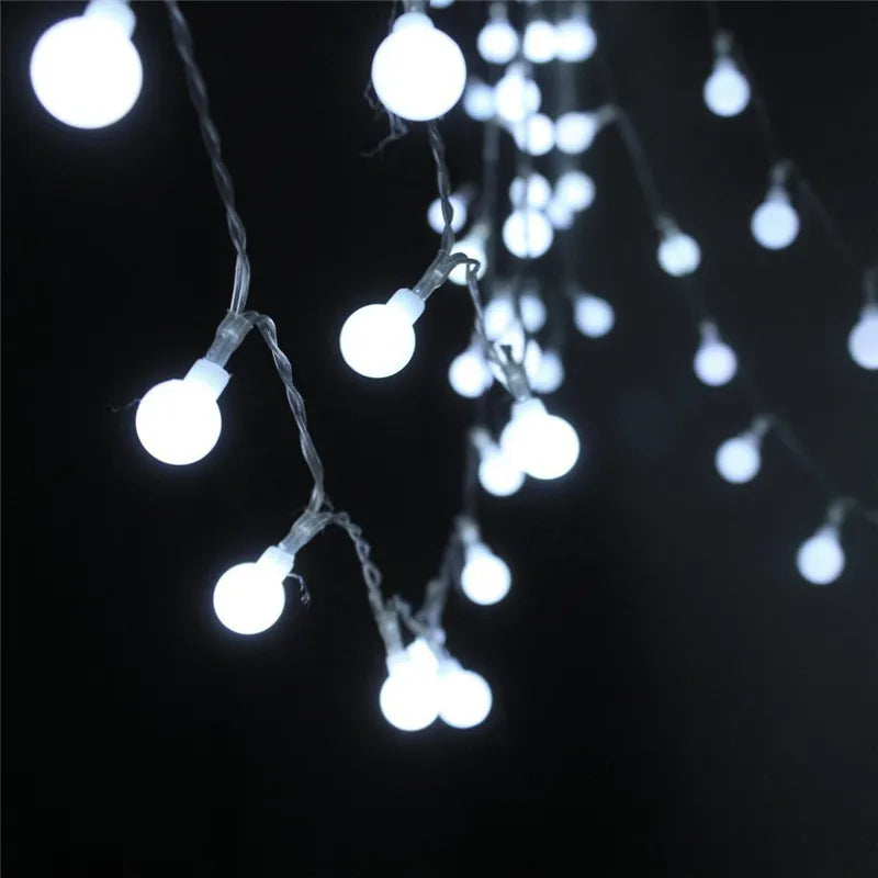guirlande lumineuse à 80 led boules cerisier pour mariage et noël - vue 6 sur 9