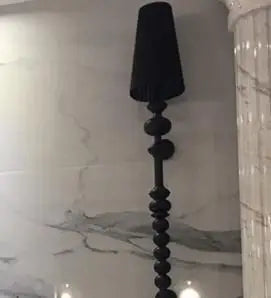 Elegante Wandleuchte für Flur- und Dielenbeleuchtung