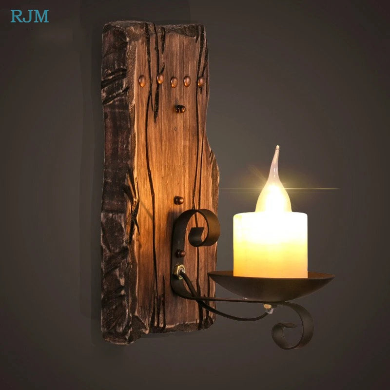 applique murale vintage en vieux bois et fer pour établissements - vue 2 sur 6