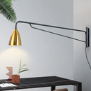 Moderne nordische Wandleuchte im kreativen Industriestil mit langem Stab