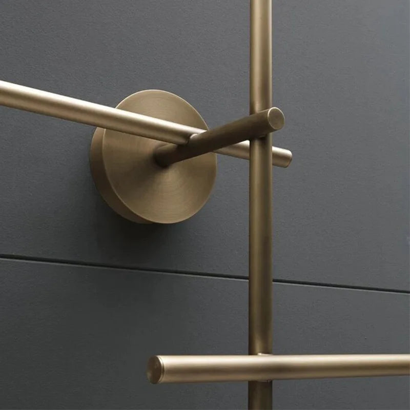 Wandleuchte aus Kupfer im minimalistischen Design für ein elegantes Interieur - vue 3 sur 8