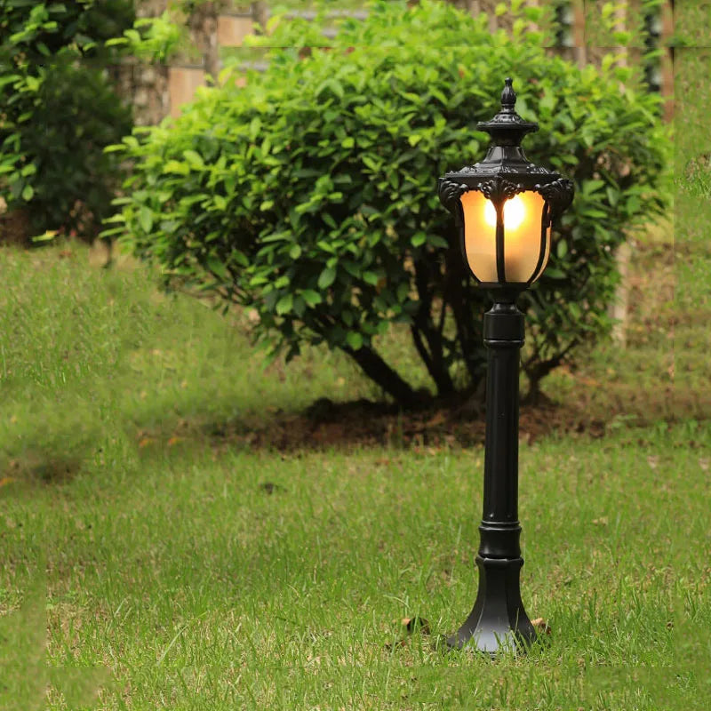lampe extérieure étanche pour éclairage de jardin et allée - vue 9 sur 10
