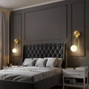 Moderne Wandleuchte aus Kupfer für elegante Innendekoration