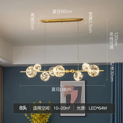 Luxuriöser moderner Kronleuchter mit LED-Ringen und Glaskugeln