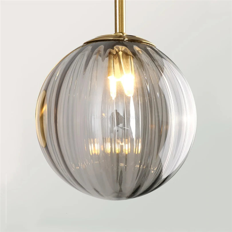 Moderne LED-Pendelleuchte aus Glas, schlichtes Design - vue 4 sur 12