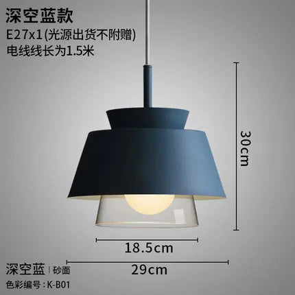 Moderne Pendelleuchte aus Glas und Eisen im nordischen Industrie-Stil