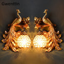 Vintage Wandleuchte Pfau Gold Dekorativ aus Kristall