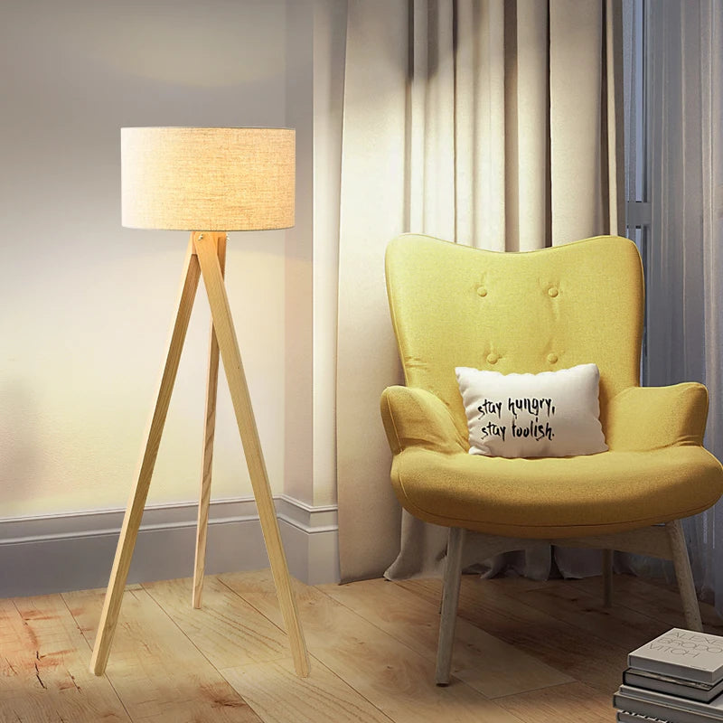 Lampadaire design Led en bois massif