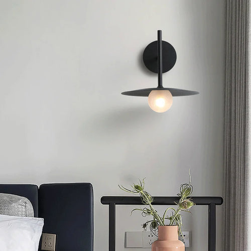 Nordische Wandleuchte im modernen Design mit UFO-Form dekoratives Licht - vue 4 sur 9
