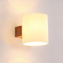 Japanische LED-Wandleuchte im nordischen Holzdesign