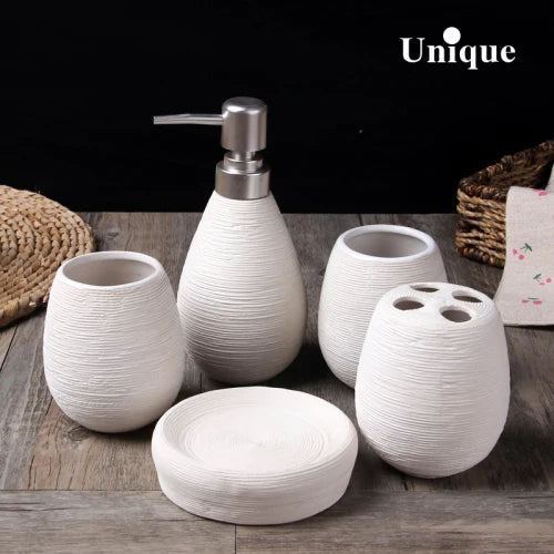 bouteille en céramique décorative pour salle de bain cinq pièces - vue 8 sur 9