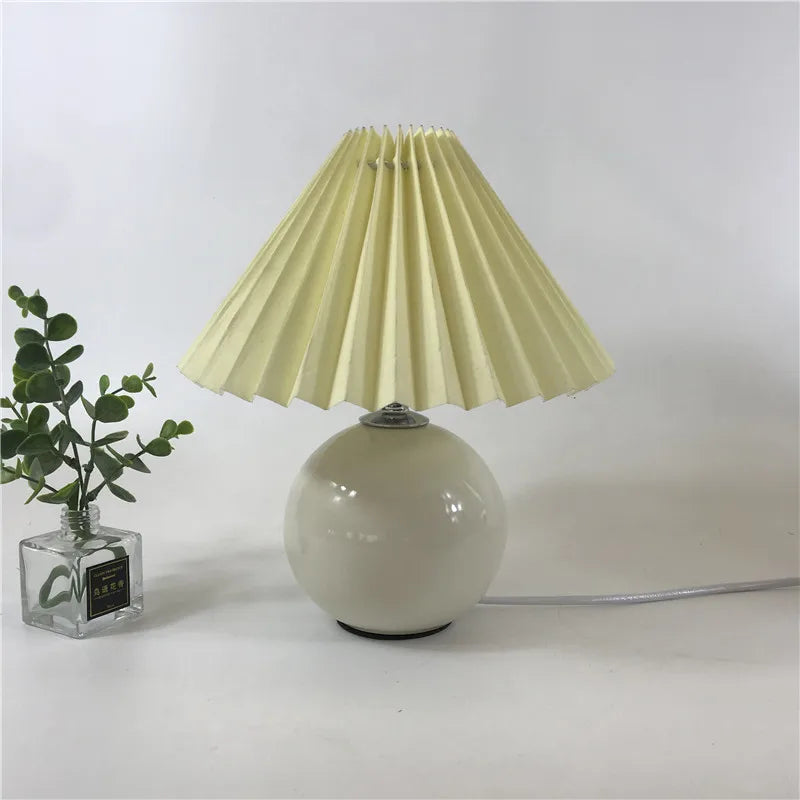 Lampe plissée bois rotin moderne LED bureau et table - vue 7 sur 21