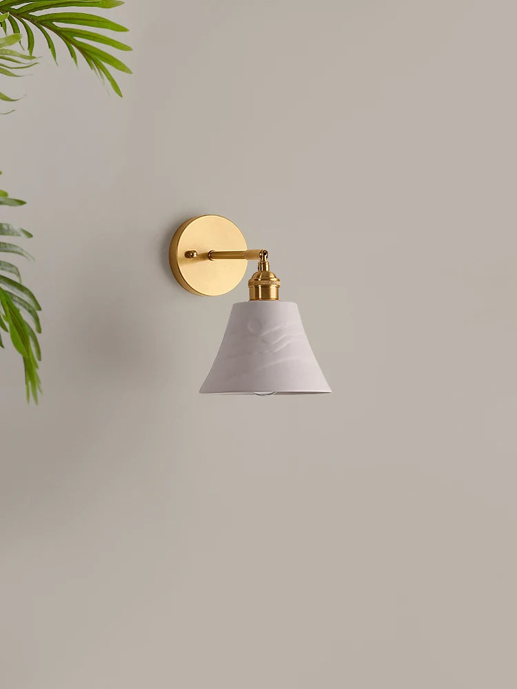 Wandleuchte aus Keramik und Kupfer im nordischen Luxus-Design - vue 4 sur 6