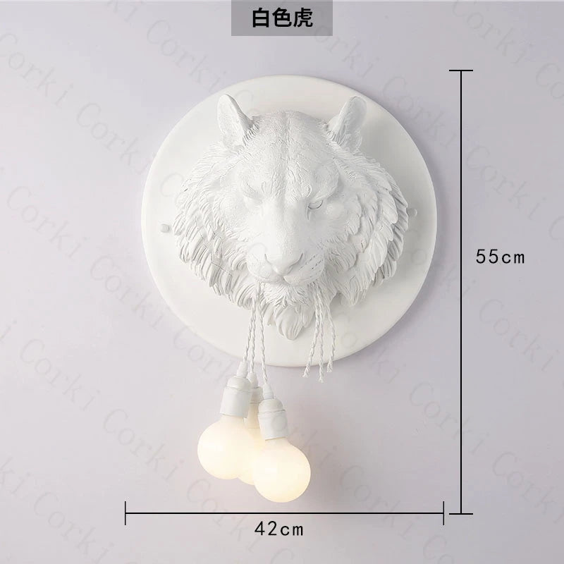 Nordische Wandleuchte aus Resin mit Tiger-Motiv – Italienisches Designerstück