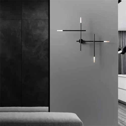 Wandleuchte aus Kupfer im minimalistischen Design für ein elegantes Interieur