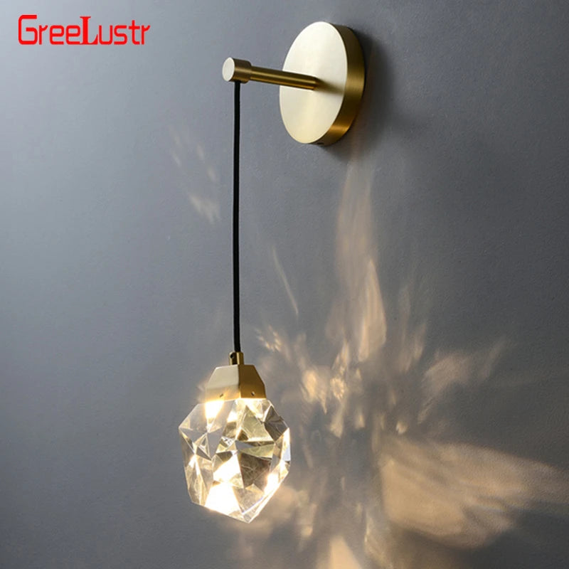 Moderne luxuriöse LED-Kristall-Wandleuchte für stilvolle Innenräume – Schlafzimmer, Flur und Eingangsbereich - vue 5 sur 13