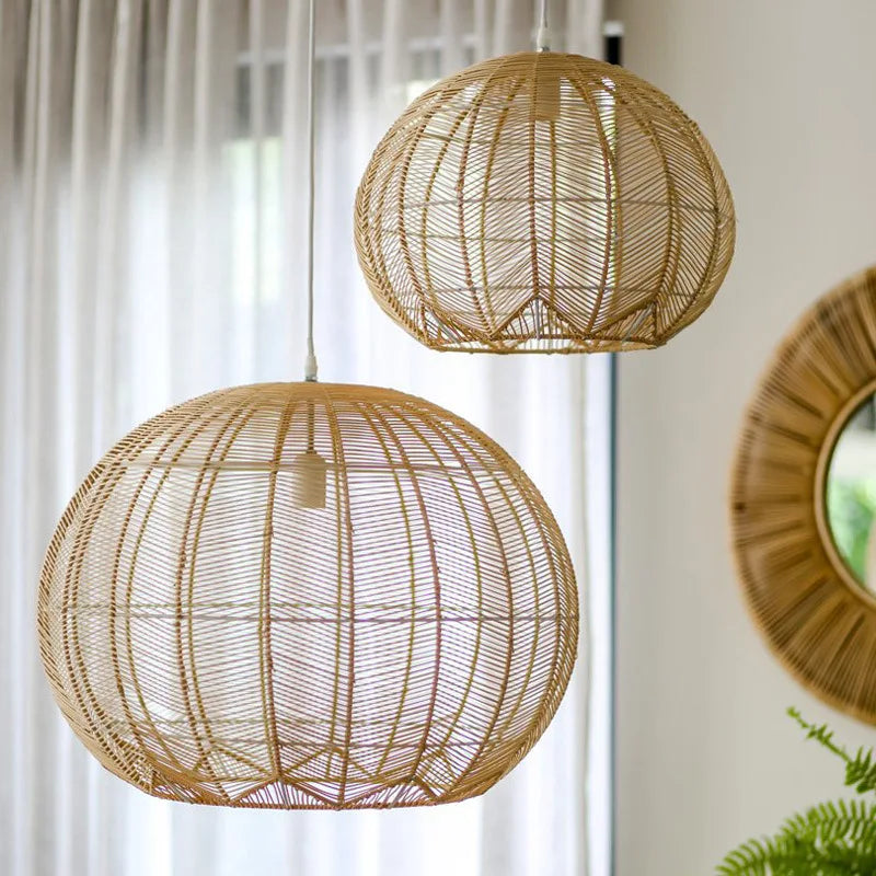 Lustre boule en rotin fait à la main - vue 2 sur 11