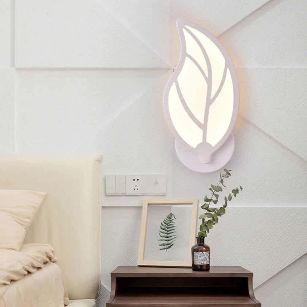 Applique murale LED nordique moderne en forme de feuille - vue 2 sur 8