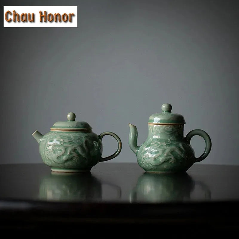Théière céladon yue kiln dragon phénix relief filtre - vue 2 sur 7