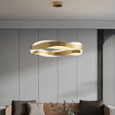 Moderner LED-Kronleuchter mit gebürsteten Kristallringen