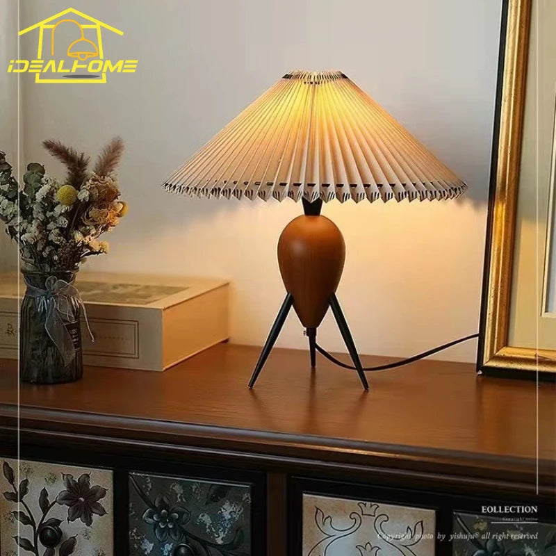 lampe à poser plissée en bois massif et tissu design moderne - vue 7 sur 6