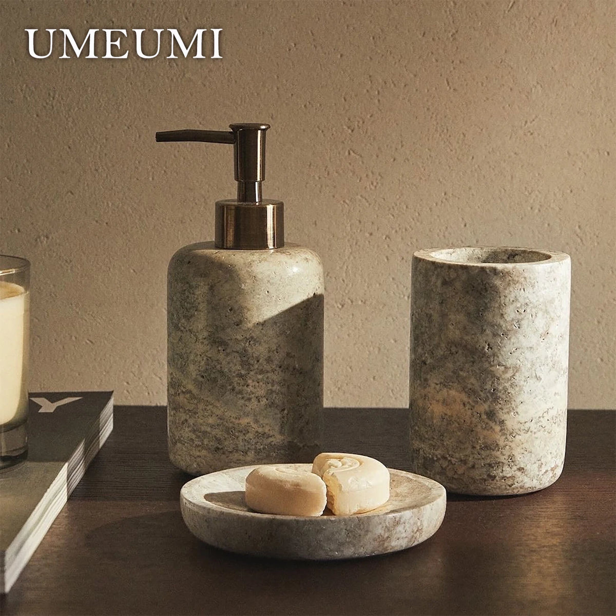 ensemble de salle de bain en marbre naturel et travertin - vue 3 sur 10