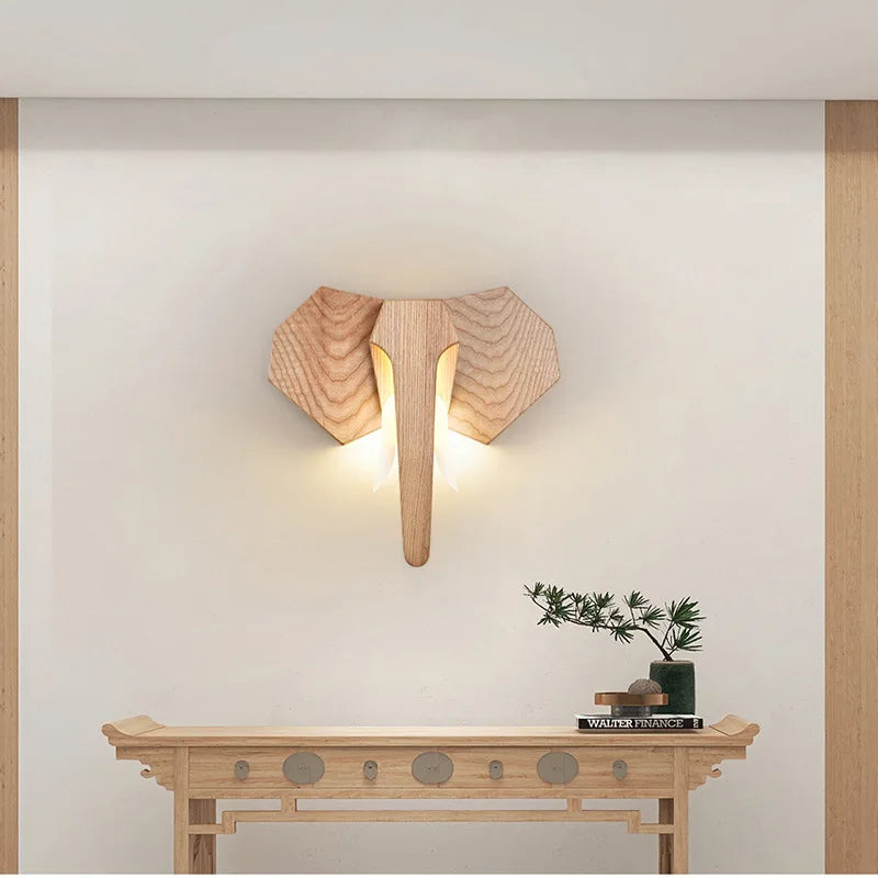 lampe éléphant en bois de frêne style sud-est asiatique - vue 3 sur 7