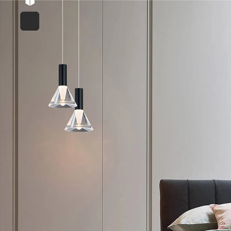 Suspension LED en acrylique conique au design moderne - vue 8 sur 7
