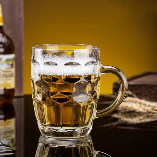 Verre à bière avec anse style chope classique