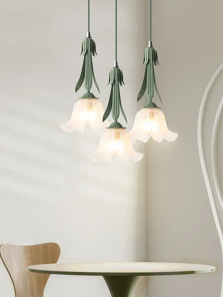 lustre en verre style français avec fleurs décoratives pour intérieur - vue 6 sur 10