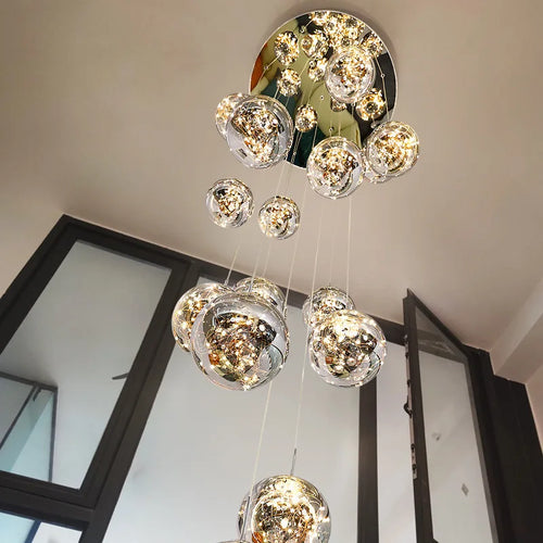 Moderner Kronleuchter in Spiralform mit LED-Beleuchtung und Kristallkugel - vue 2 sur 16