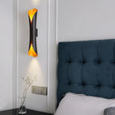 Minimalistische LED-Wandleuchte in Fackelform, dimmbar