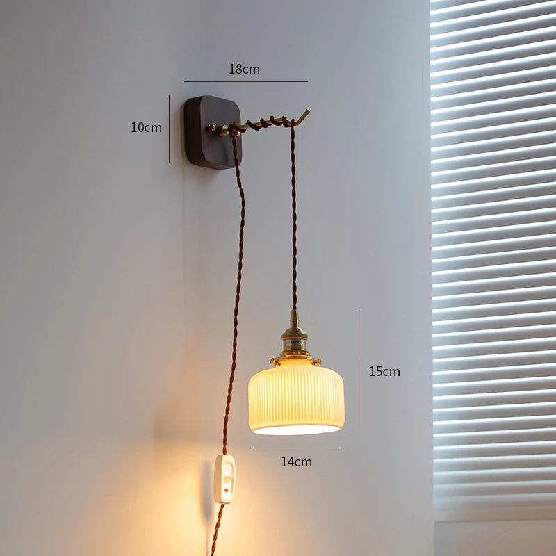 Moderne Wandleuchte aus Nussbaum für Schlafzimmer und Wohnzimmer - vue 14 sur 23
