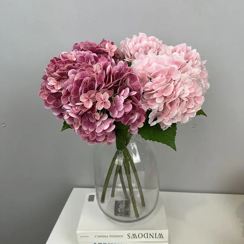 décoration de mariage fleurs artificielles hortensias et roses rouges - vue 5 sur 15