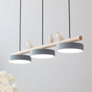 Moderner nordischer LED-Kronleuchter mit Vogel-Dekoration und Macaron-Farben aus Eisen