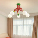 Moderne und schlichte Deckenleuchte im Memphis-Stil