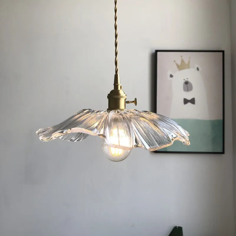 lustre nordique moderne en laiton et verre design élégant pour restaurant - vue 4 sur 9