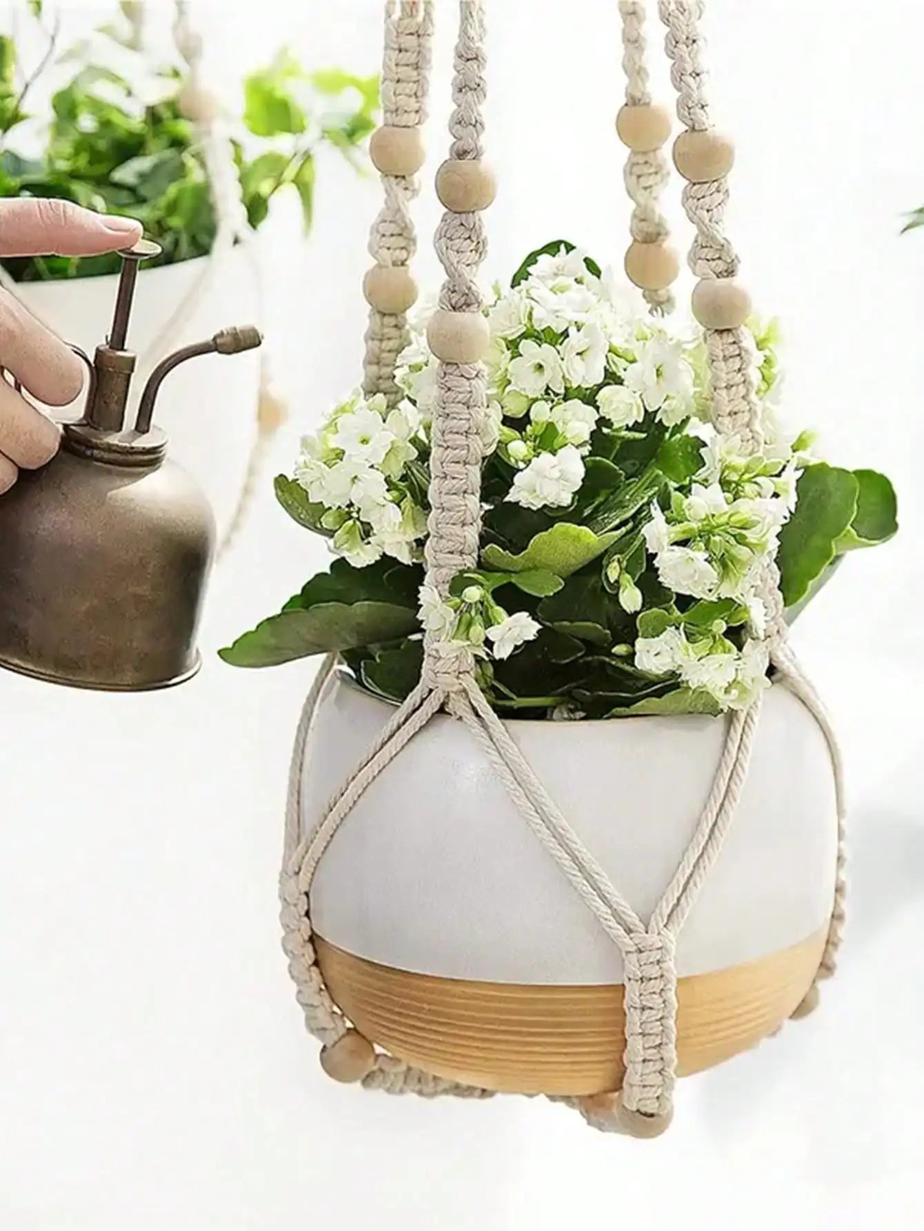 panier suspendu décoratif en tressé avec perles en bois - vue 7 sur 6