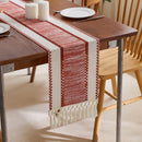 Chemin de table boheme rayures rouge beige pompons