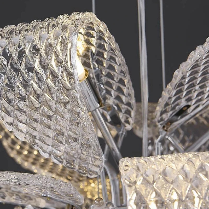 Minimalistischer Kronleuchter aus Glas mit floralem Design für moderne Innenräume - vue 5 sur 12