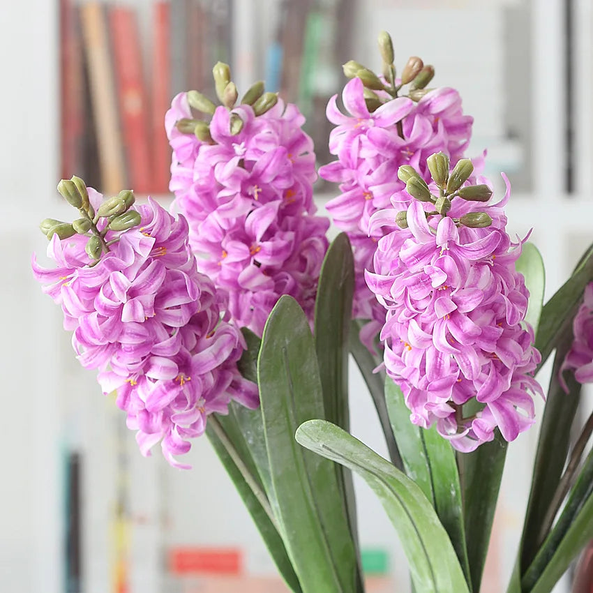 arrangement de fleurs artificielles pour décoration et photographie - vue 3 sur 11