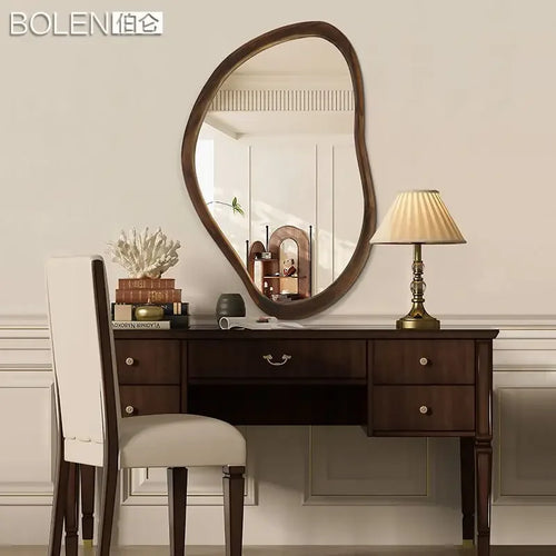 American solid wood bathroom mirror with irregular and retro decoration, Nordic household dressing mirror - vue 4 sur 6