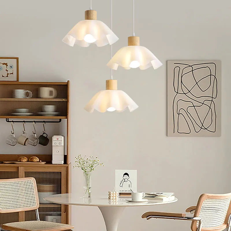 lustre suspendu en bois pour décoration moderne et ambiance chaleureuse - vue 3 sur 9