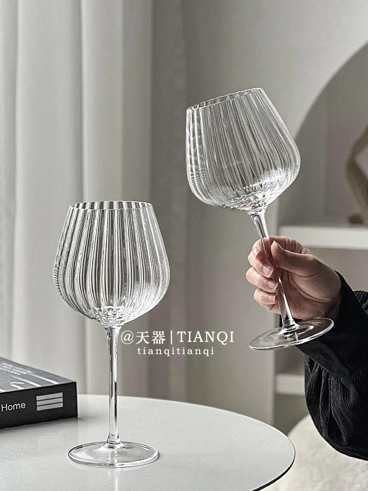 verre a vin cristal grande capacite rayures relief