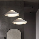 LED-Pendelleuchte im minimalistischen nordischen Wabi-Sabi-Design