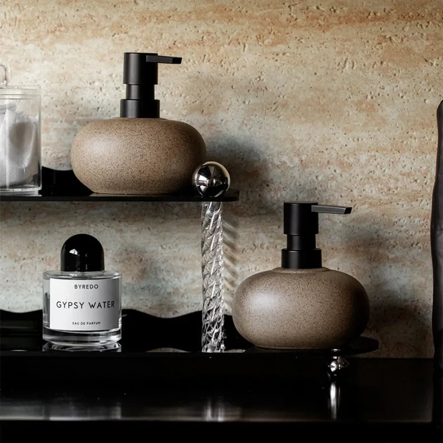 distributeur de savon en céramique nordique pour salle de bain - vue 4 sur 6