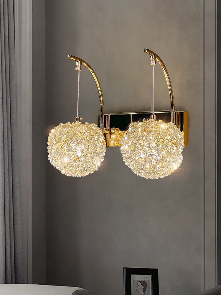 Moderne Kristallwandleuchte für ein elegantes Interieur - vue 3 sur 11