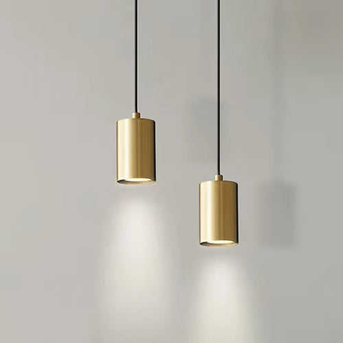 Minimalistische nordische Nachttischlampe aus Messing mit elegantem Design - vue 2 sur 8