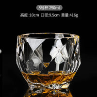 Verres cristal sculpté style vintage pour bar maison